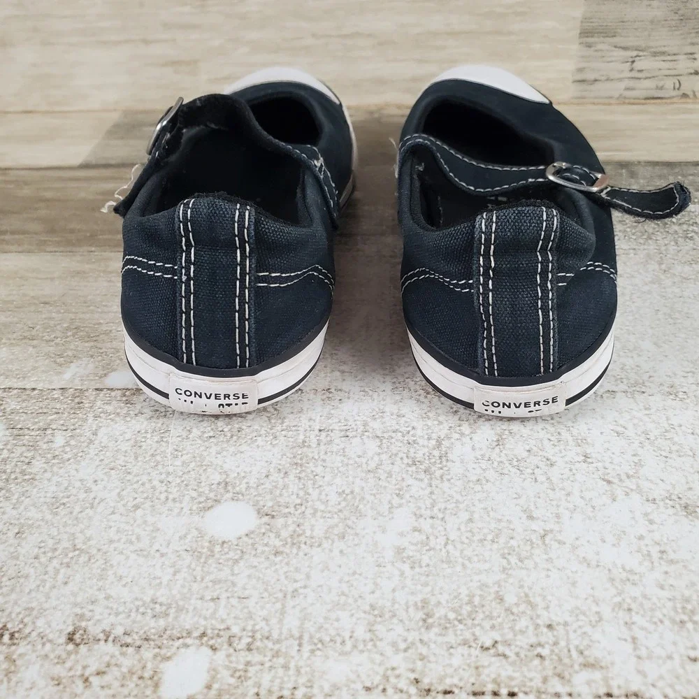 Converse worn blue